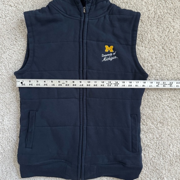 University of Michigan Navy Sleeveless Hoodie Quilted Vest - Picture 6 of 7